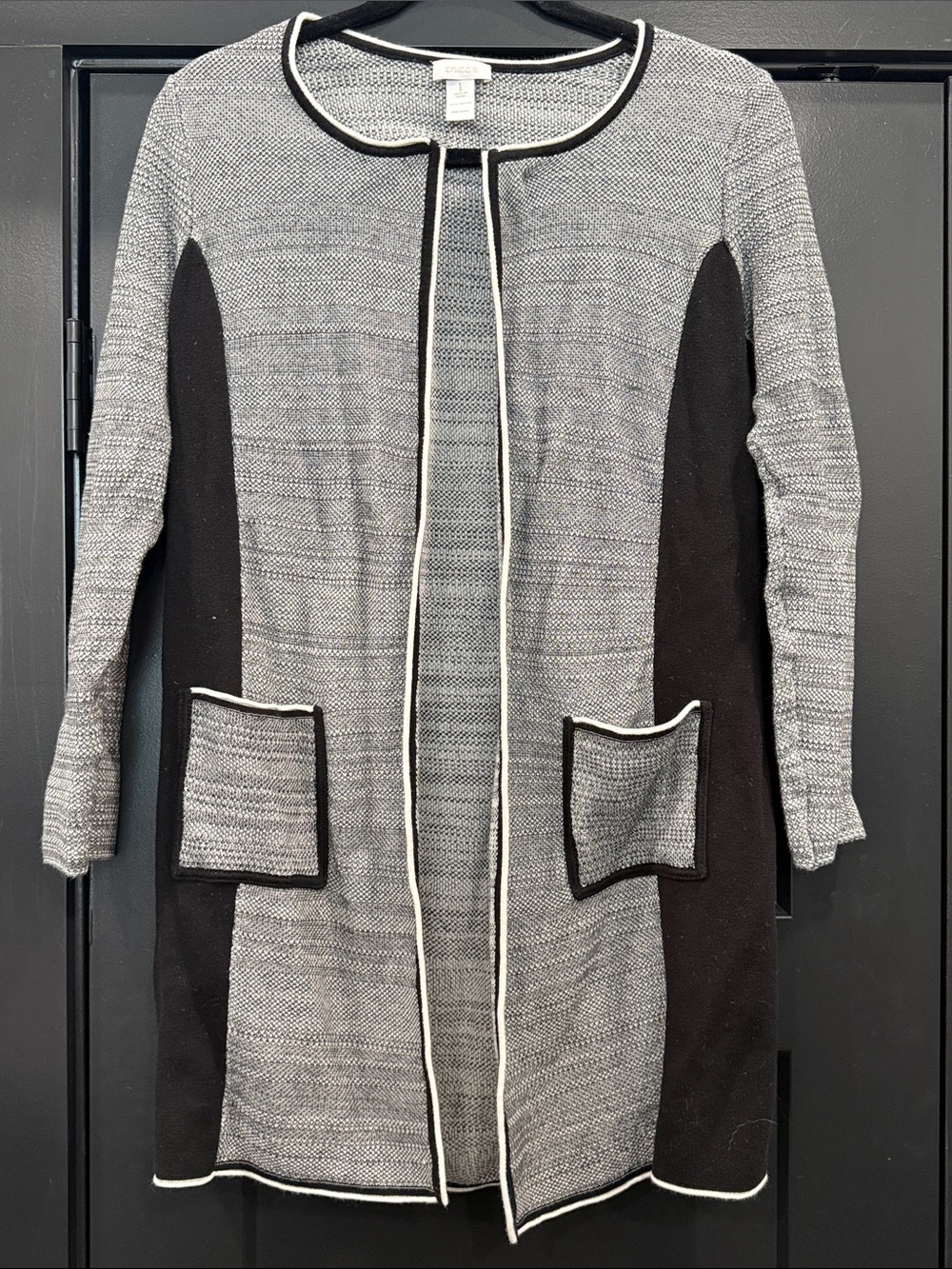 Chico’s Gray & Black Open Front Knit Cardigan Size 1 (8)